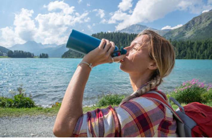 comment nettoyer et désodoriser bouteille réutilisable